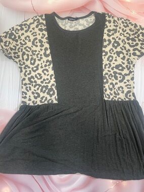 HEIMISH USA Gray Short Sleeve Tunic with Leopard Panel